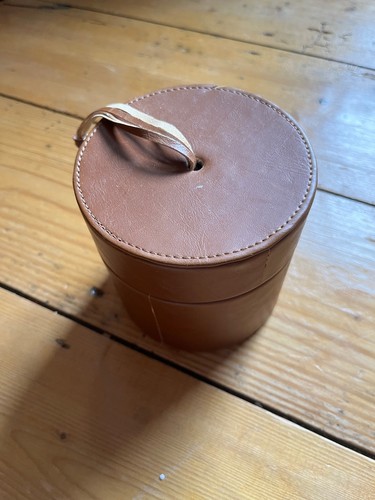 Small travel faux leather - small,
