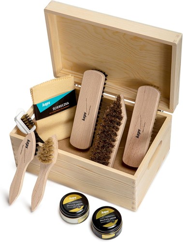 Leather suede shoe care kit - &,